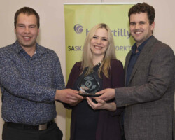 Joseph Ortynsky from Key Auto Group presents the New Business Venture Award to Yorkton Dental